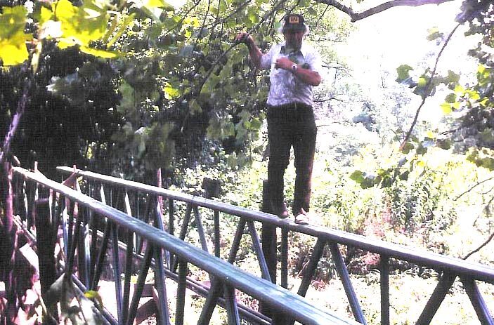 1983-08-02 Bridge construction beams